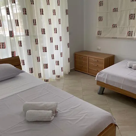 A Cozy Duplex In The Lalzi Bay