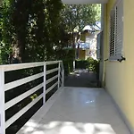 A Cozy Duplex In The Lalzi Bay Durres