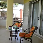 A Cozy Duplex In The Lalzi Bay 别墅 *