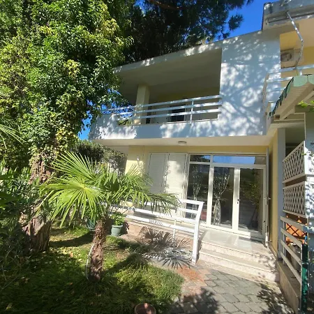 Βίλα A Cozy Duplex In The Lalzi Bay *