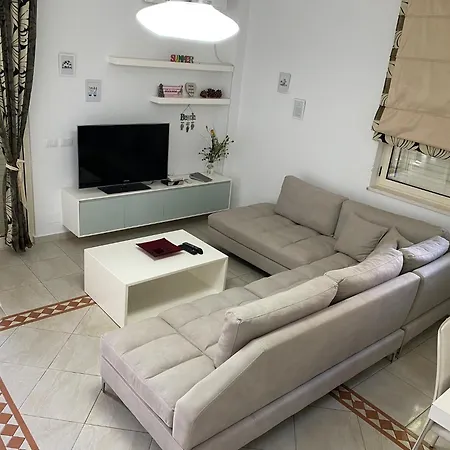 A Cozy Duplex In The Lalzi Bay 빌라 드라치
