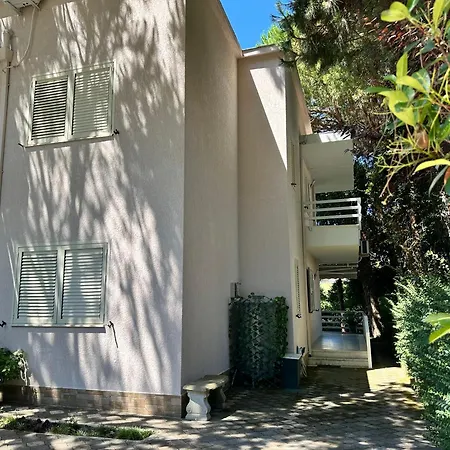 A Cozy Duplex In The Lalzi Bay Βίλα Drac