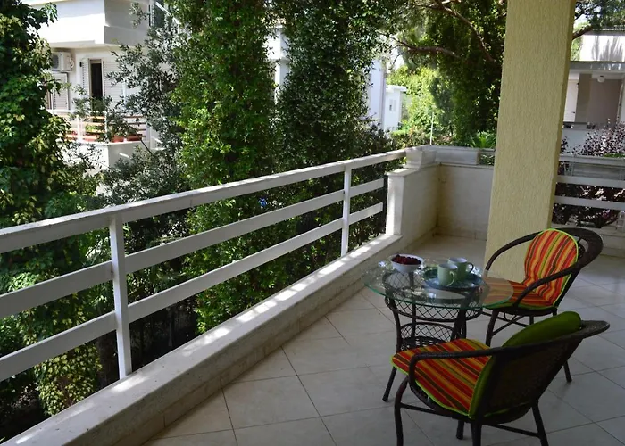 别墅 A Cozy Duplex In The Lalzi Bay *