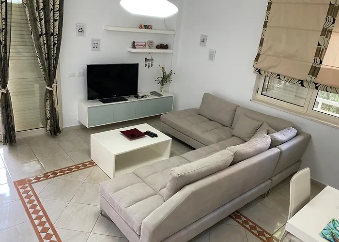 A Cozy Duplex In The Lalzi Bay Villa Durres